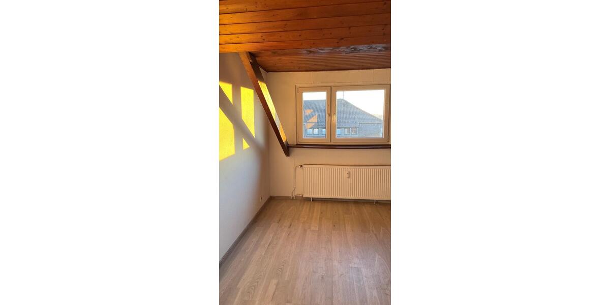 Dachgeschoßwohnung Saarwellingen - 2 Zimmer, 54 m&sup2;, 430&euro; | Angebot:25327496