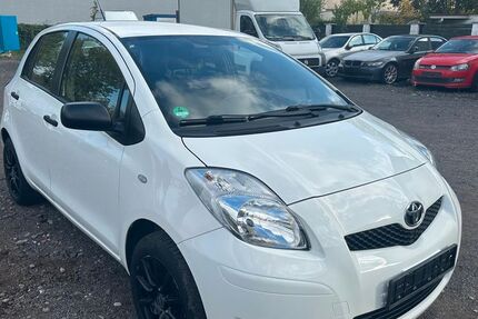Toyota Yaris 81.000 km 5.200 € Saarbrücken 66115