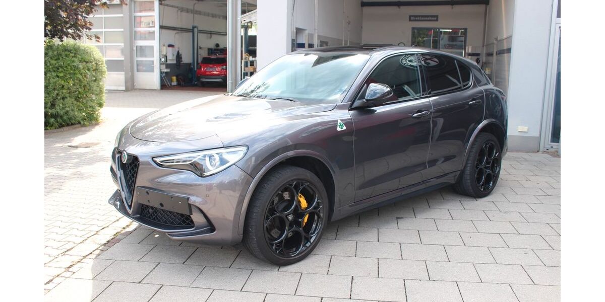 Alfa Romeo Stelvio 75.000 km 42.900 &euro; Weilheim 82362