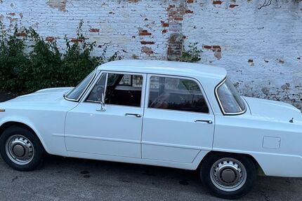 Alfa Romeo Giulia 124.000 km 20.000 &euro; Aichach 86551