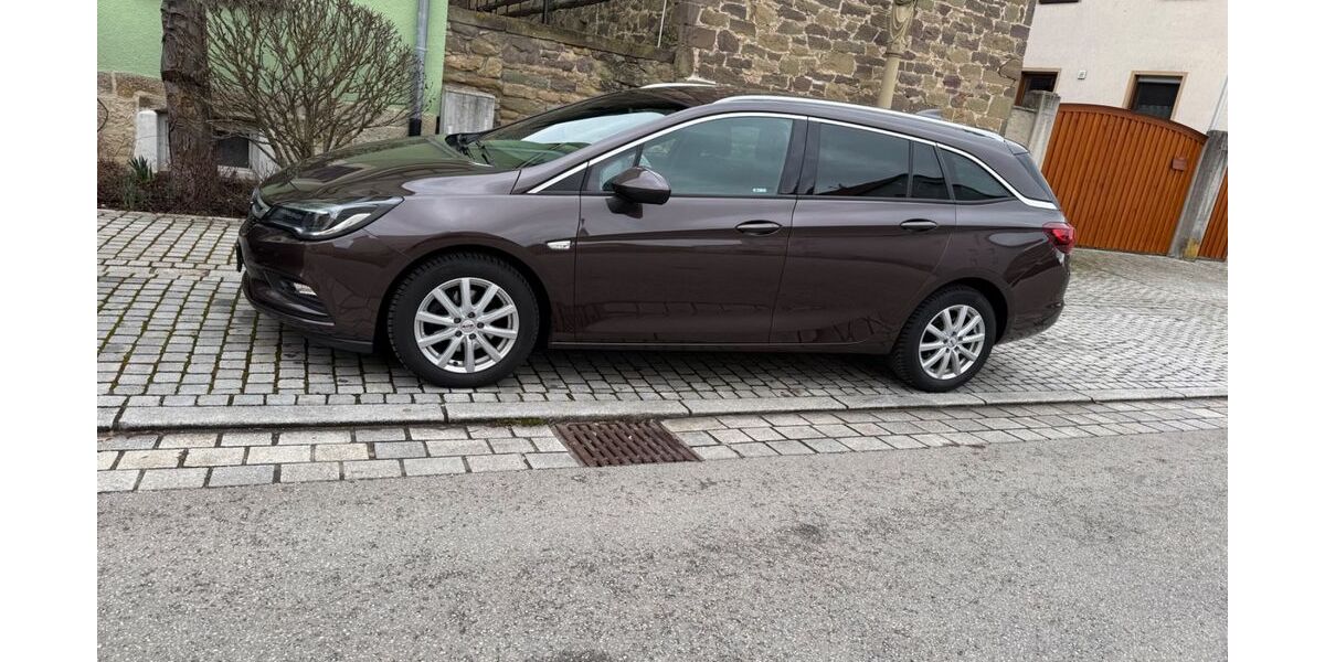 Opel Astra 129.500 km 9.700 &euro; Roding 93436