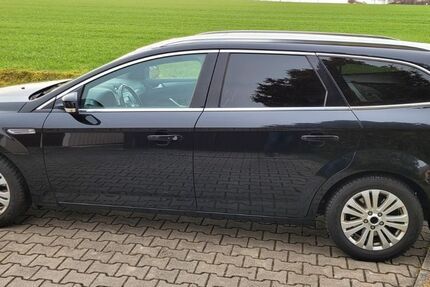 Ford Mondeo 233.200 km 4.900 &euro; Glauchau 08371