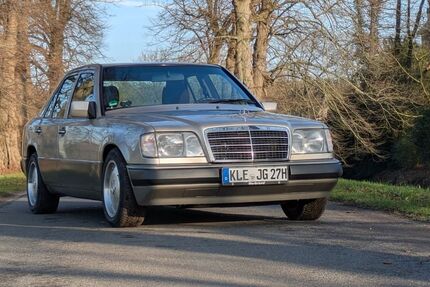 Mercedes-Benz 220 101.300 km 12.500 &euro; Weeze 47652