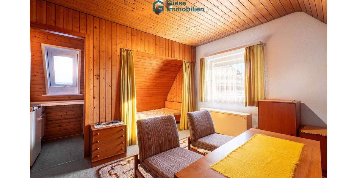 Tolles 2-FH mit über 220m² WFL möglich 9 zimmer