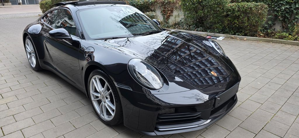 Porsche 992 19.199 km 127.555 &euro; München 80689