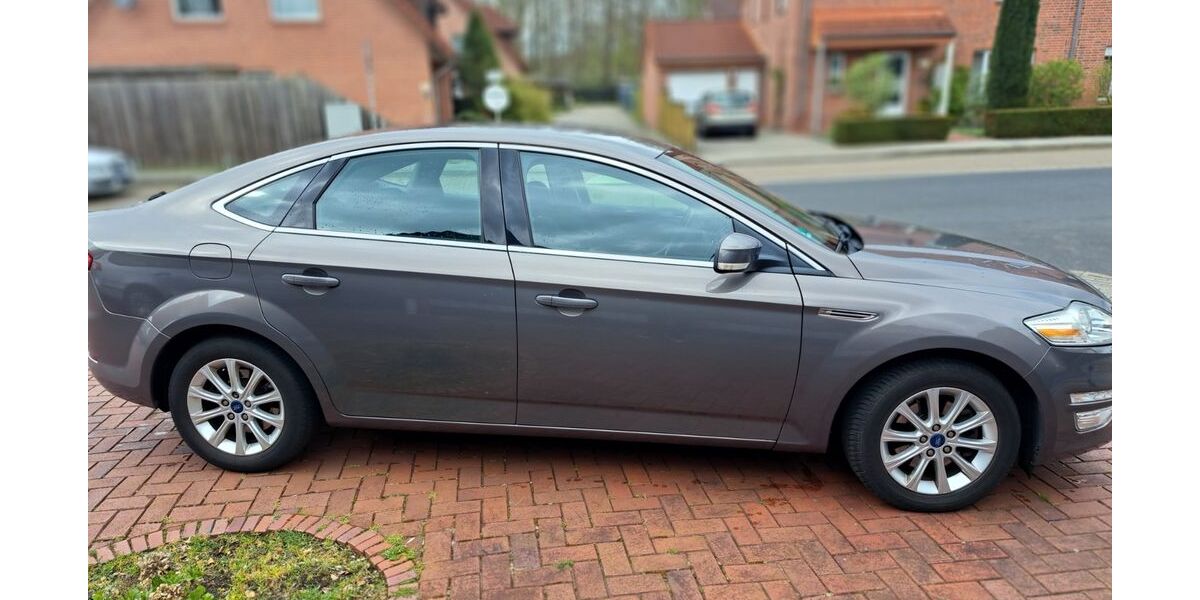 Ford Mondeo 237.000 km 3.990 &euro; Papenburg 26871