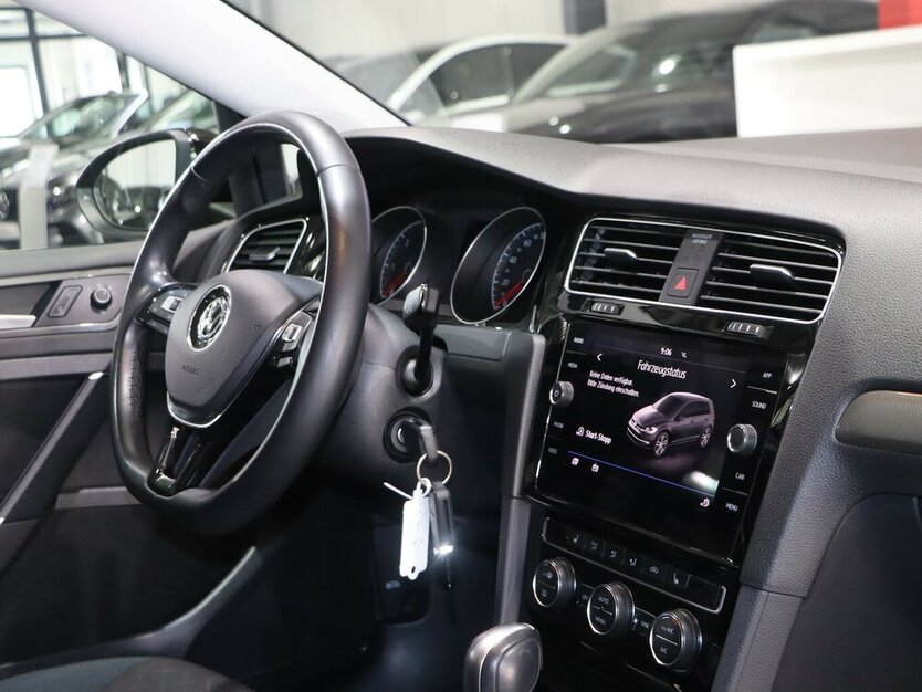 VW Golf VII 2.0 TDI DSG IQ.DRIVE / 2.HAND / TOP 140.000 km 14.888 € Hamm 59077