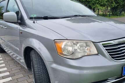 Chrysler Grand Voyager 209.000 km 5.900 &euro; Dörth 56281