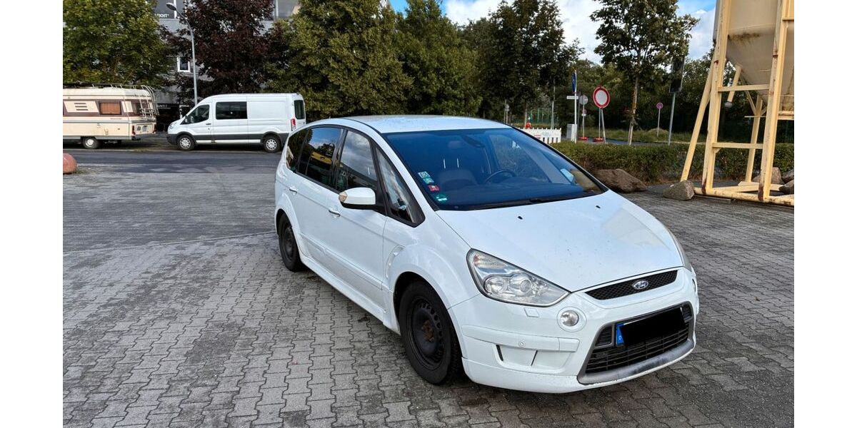Ford S-Max 277.000 km 3.300 &euro; Potsdam 14482