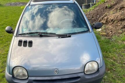 Renault Twingo 183.800 km 1.150 &euro; Eichelhardt 57612