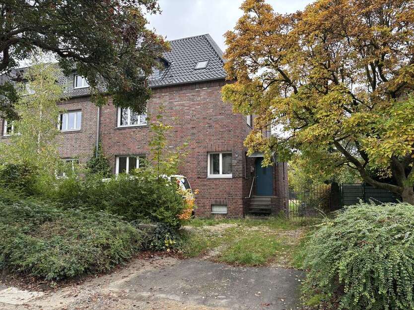 Haus zum Kaufen in Krefeld 290.000 € 165 m² 6 zimmer