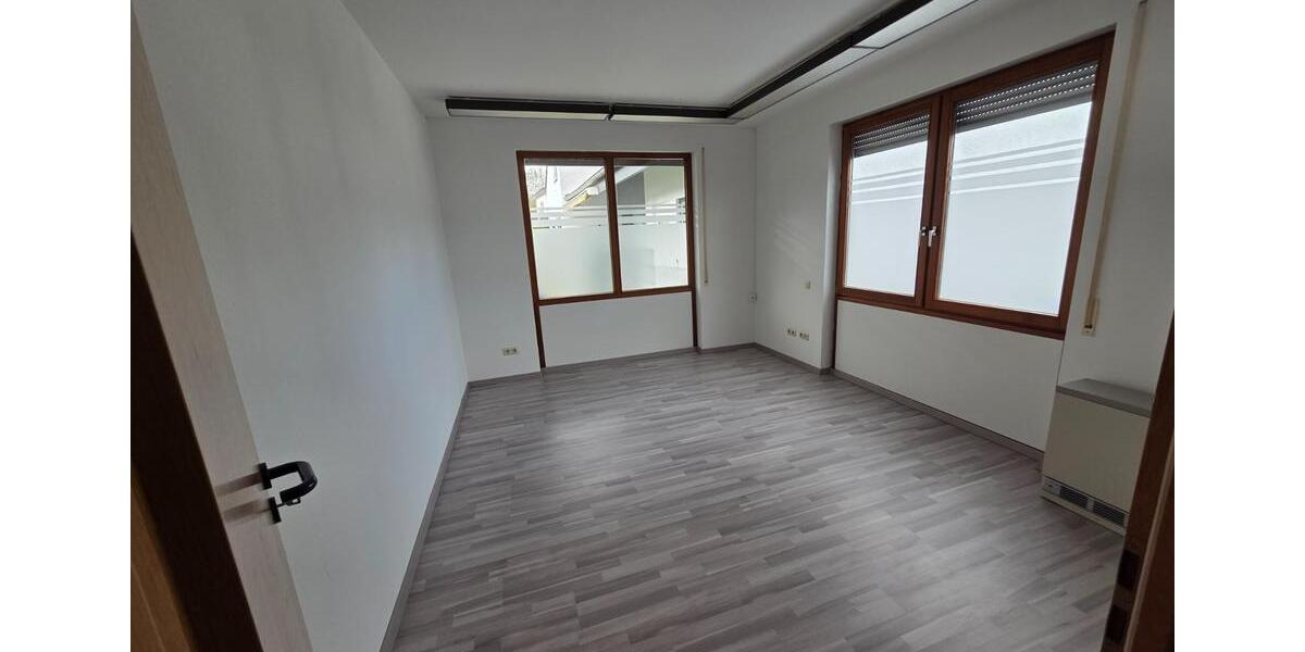 Gewerbeobjekt Schöneck - 870&euro; | Angebot:25335213