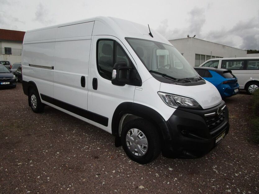 Opel Movano 34.600 km 26.790 € Artern 06556