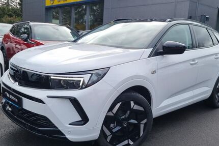 Opel Grandland (X) 17.764 km 28.450 &euro; Oschersleben 39387