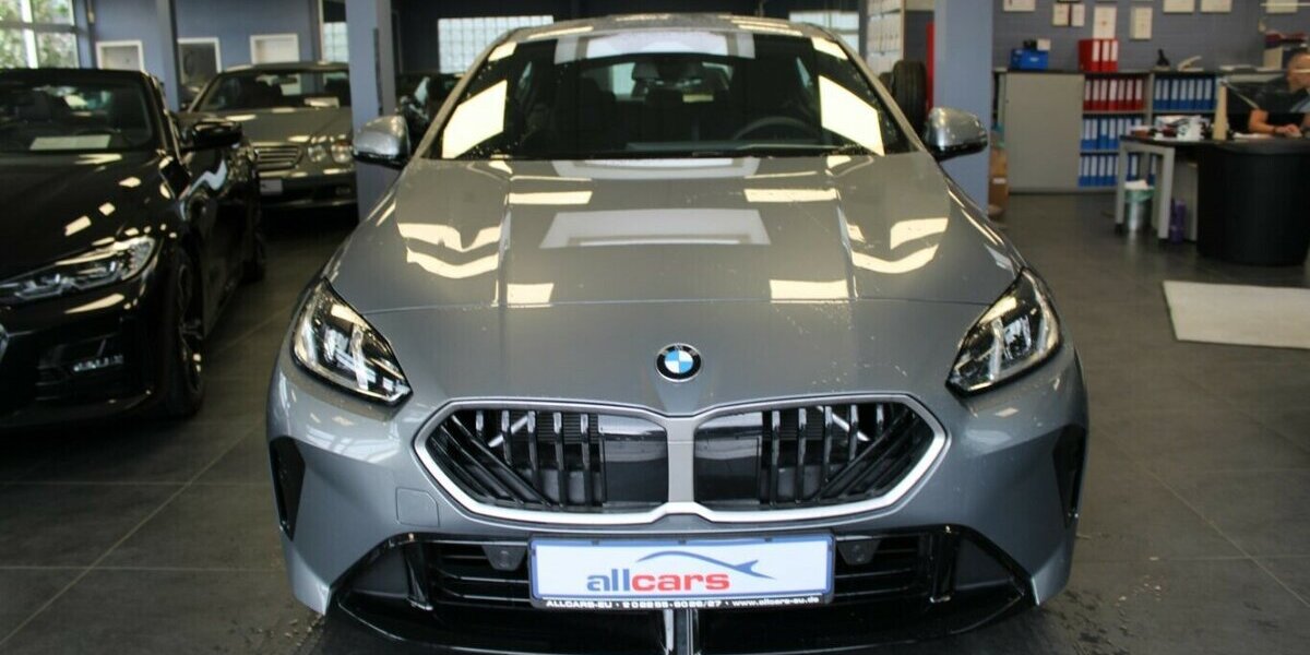 BMW 116 116i Aut. - M SPORT - 1.930 km 29.980 &euro; Euskirchen 53881