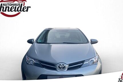 Toyota Auris 33.455 km 9.588 &euro; Rees 46459