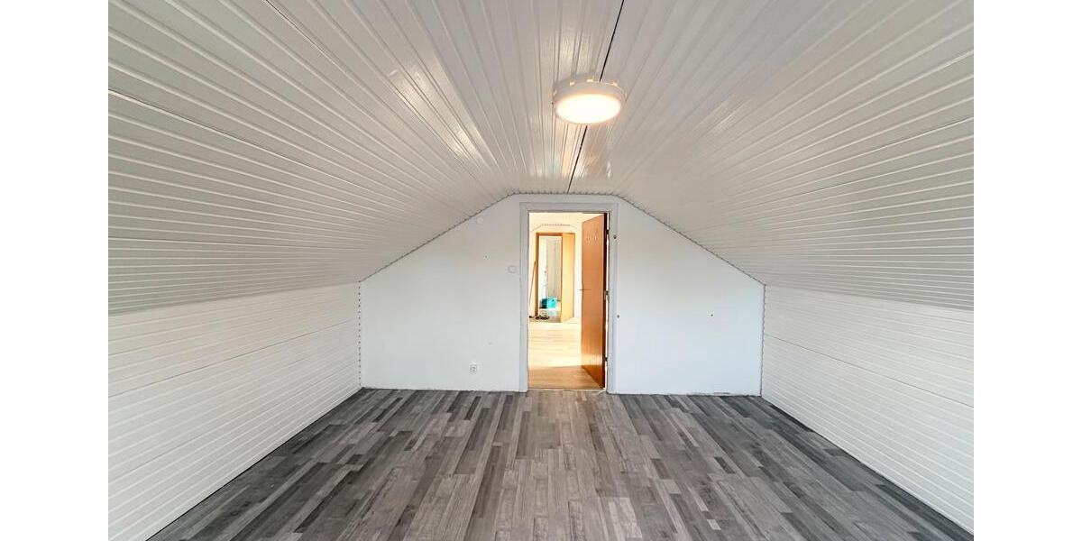 Dachgeschoßwohnung Niebüll - 3 Zimmer, 45 m&sup2;, 600&euro; | Angebot:26414301