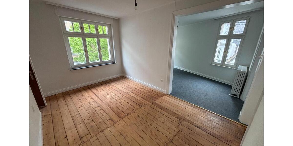 Etagenwohnung Beckum - 5 Zimmer, 140 m&sup2;, 1.000&euro; | Angebot:26597119