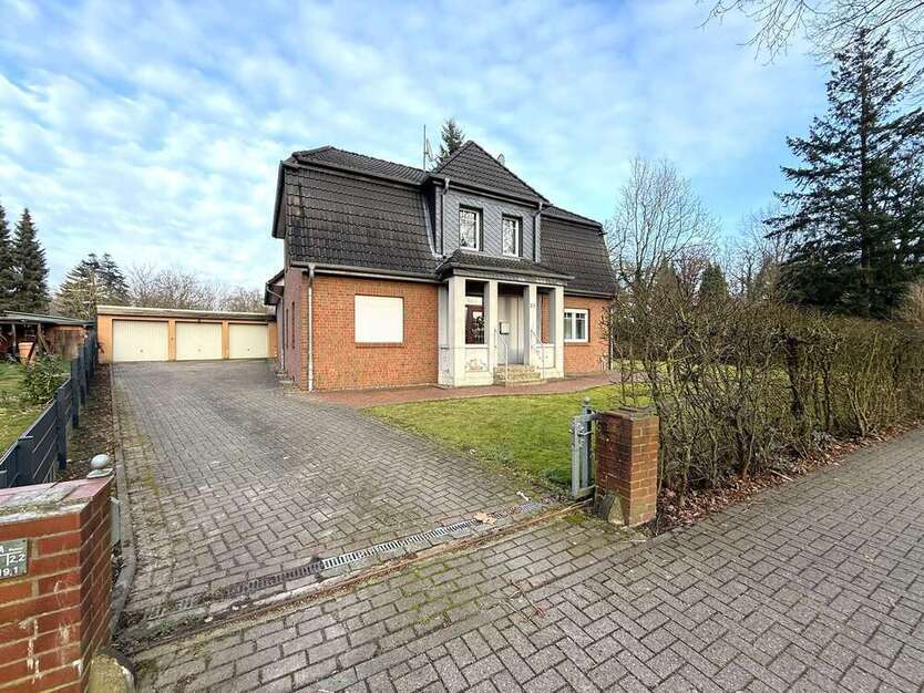 Haus zum Kaufen in Bergen 349.000 € 241 m²