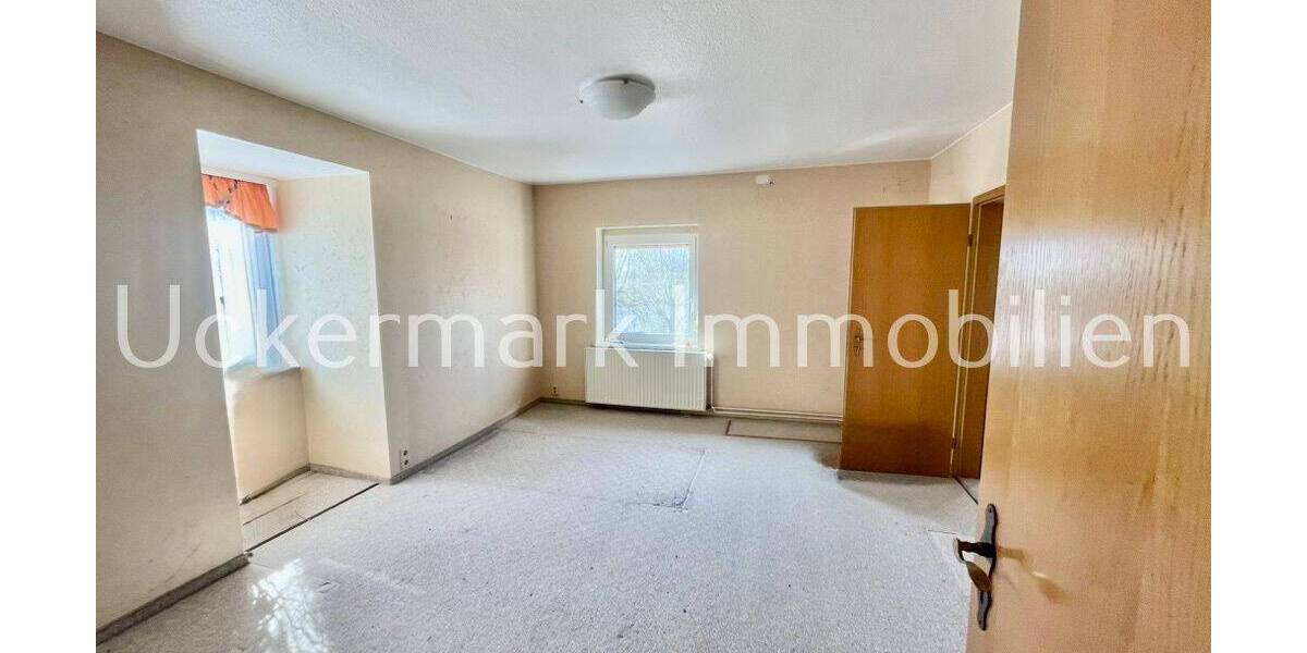 Einfamilienhaus Gramzow - 6 Zimmer, 140 m&sup2;, 320.000&euro; | Angebot:26066463