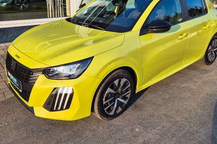 Peugeot 208 12.014 km 16.090 &euro; Sudwalde 27257