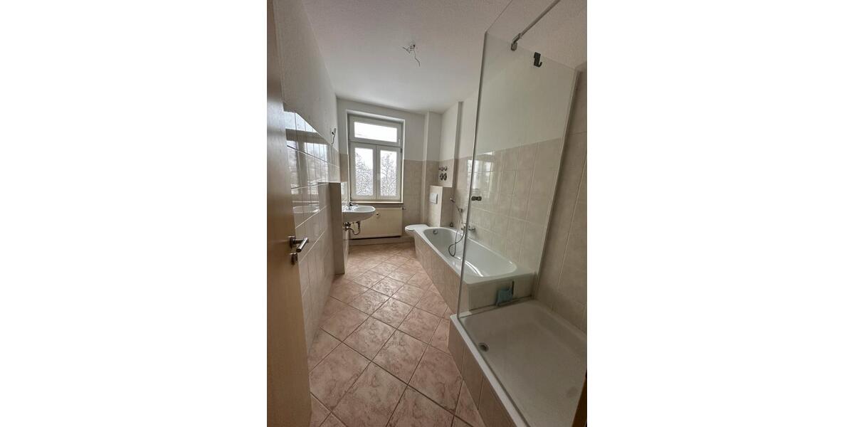 Etagenwohnung Am Ettersberg - 8 Zimmer, 250 m&sup2;, 4.500&euro; | Angebot:24873686
