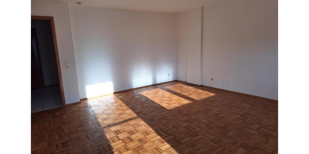 Dachgeschoßwohnung Wörrstadt - 2.5 Zimmer, 85 m&sup2;, 850&euro; | Angebot:26649221