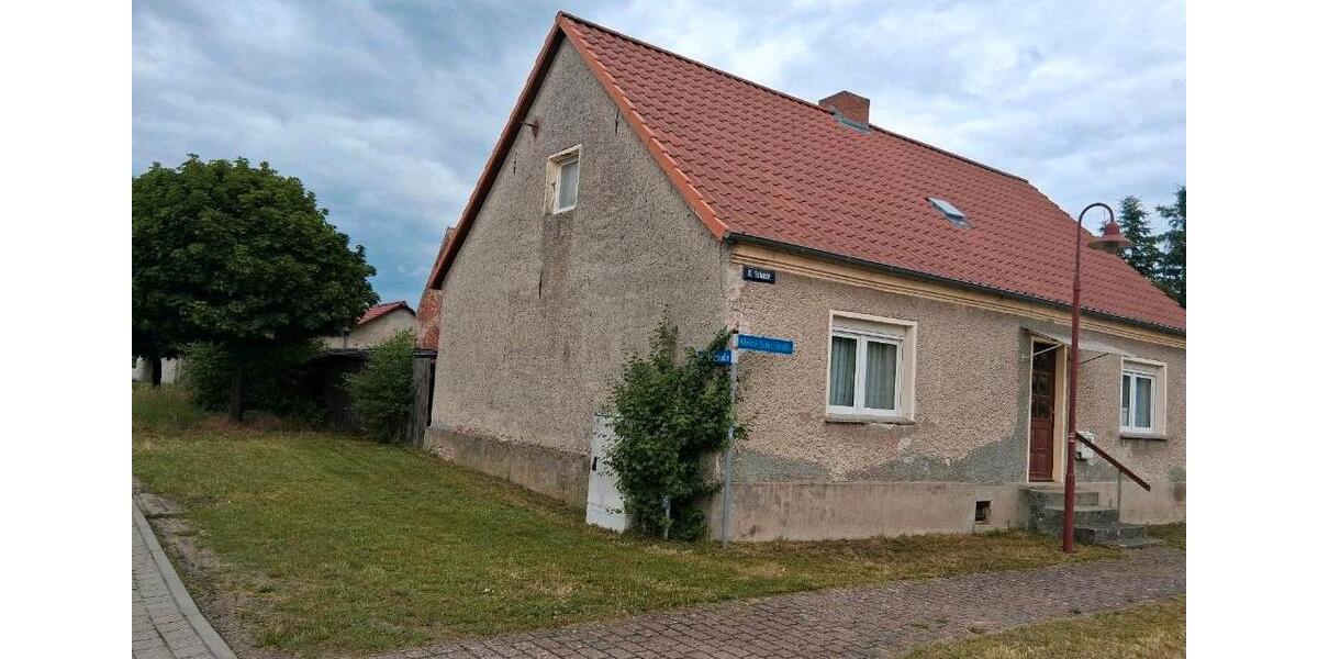 Einfamilienhaus Genthin - 6 Zimmer, 100 m&sup2;, 65.000&euro; | Angebot:26906075