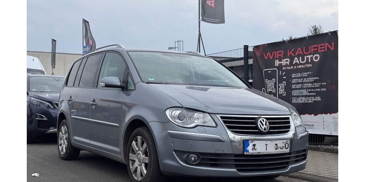 VW Touran 223.927 km 2.990 &euro; Maintal 63477