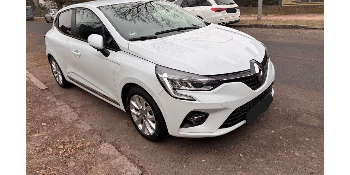 Renault Clio 21.245 km 16.666 &euro; Berlin 13505