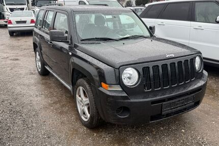 Jeep Patriot 123.060 km 5.990 &euro; Rosenheim 83026