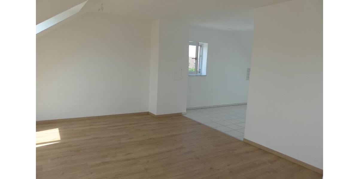 Dachgeschoßwohnung Dillingen an der Donau - 3 Zimmer, 63 m&sup2;, 219.500&euro; | Angebot:27083440
