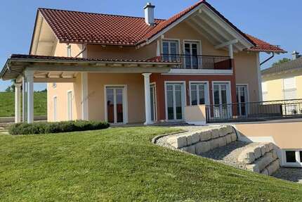 Haus zum Kaufen in Triftern 598.000 € 198 m² 5 zimmer