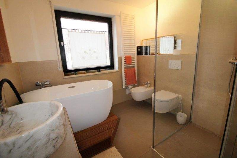 Reihenendhaus Stadtbergen - 5 Zimmer, 140 m&sup2;, 739.000&euro; | Angebot:25661598