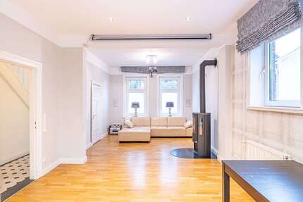 Haus Buxtehude - 12 Zimmer, 310 m&sup2;, 765.000&euro; | Angebot:27145338