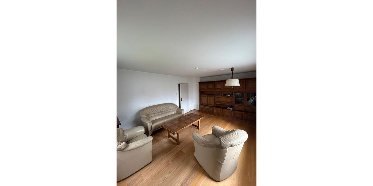 Etagenwohnung Elchingen Oberelchingen - 3 Zimmer, 75 m&sup2;, 1.000&euro; | Angebot:25410892