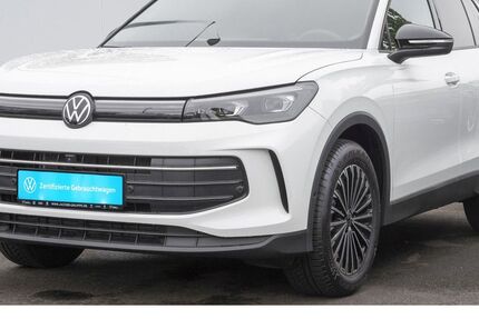 VW Tiguan 8.606 km 36.830 &euro; Geilenkirchen 52511