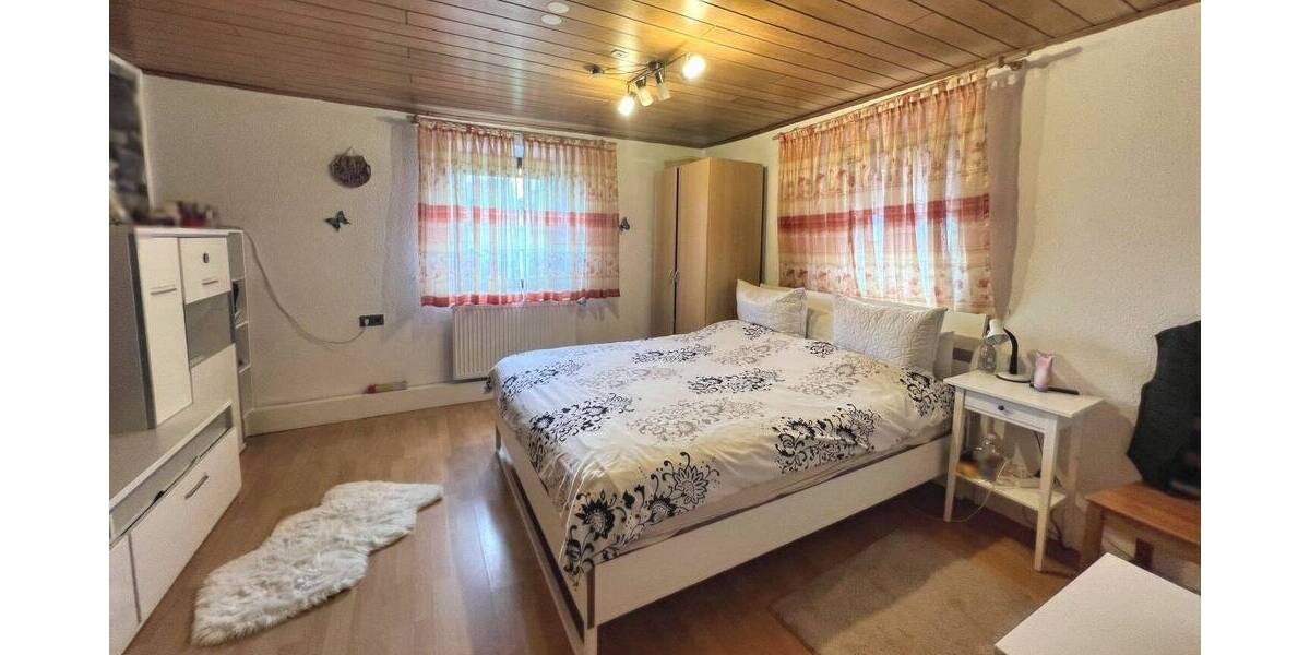Einfamilienhaus Eggenfelden - 4 Zimmer, 110 m&sup2;, 215.000&euro; | Angebot:26908752