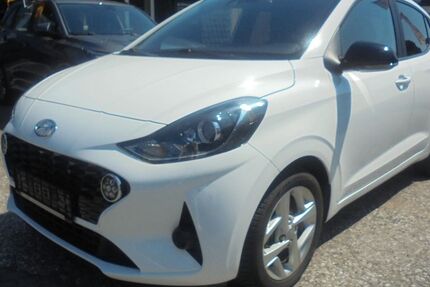 Hyundai i10 14.700 km 13.990 &euro; Radevormwald 42477