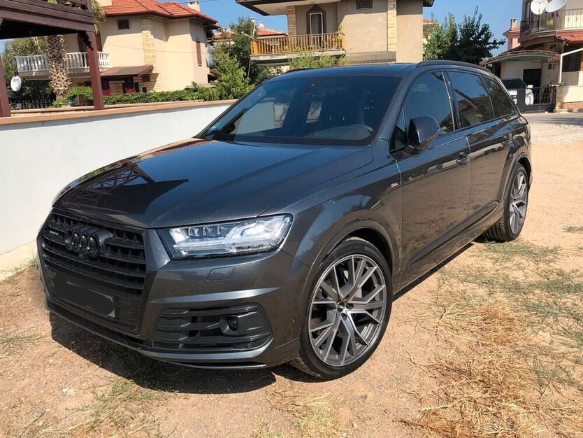Q7