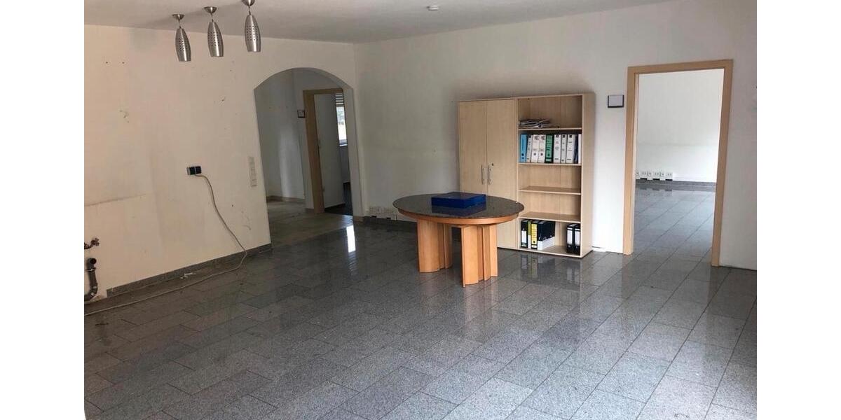 Reihenhaus Holzwickede - 5 Zimmer, 200 m&sup2;, 1.500&euro; | Angebot:25352181
