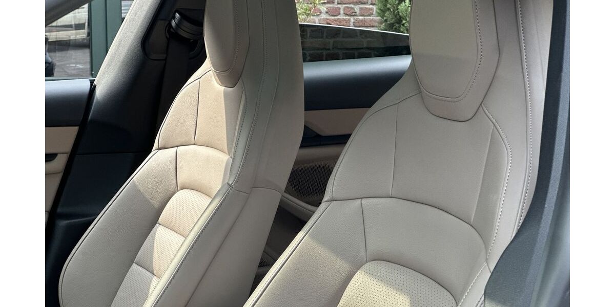 Porsche Taycan 5.860 km 75.790 € Frechen (bei Köln) 50226