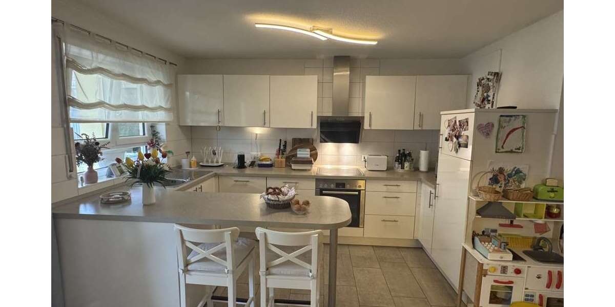 Etagenwohnung Gerlingen - 3.5 Zimmer, 79 m&sup2;, 1.100&euro; | Angebot:25367528