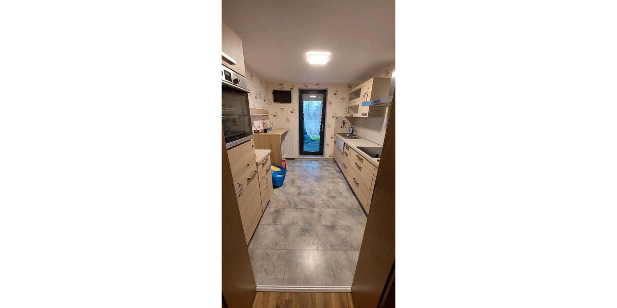 6 Zimmer im EG in Ruhiger Lage mit Großen Garten 6 zimmer