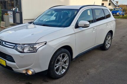 Mitsubishi Outlander 238.000 km 7.400 &euro; Eschweiler 52249