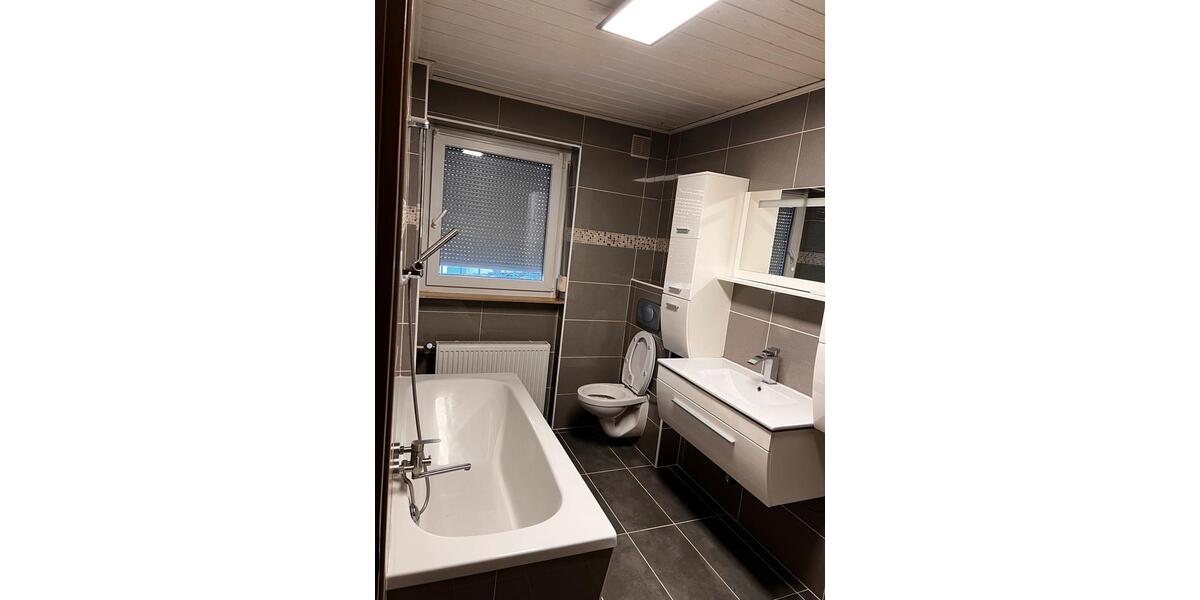 Doppelhaushälfte Gunzenhausen - 4 Zimmer, 100 m&sup2;, 375.000&euro; | Angebot:26512086