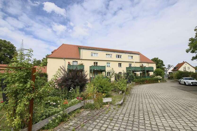Wohnung zum Kaufen in Radebeul 130.000 € 58.38 m²