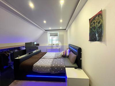 LUXURIÖS MÖBLIERTE WOHNUNG MIT WELLNESSBEREICH - Dachgeschoßwohnung Geesthacht | Angebot:25837151