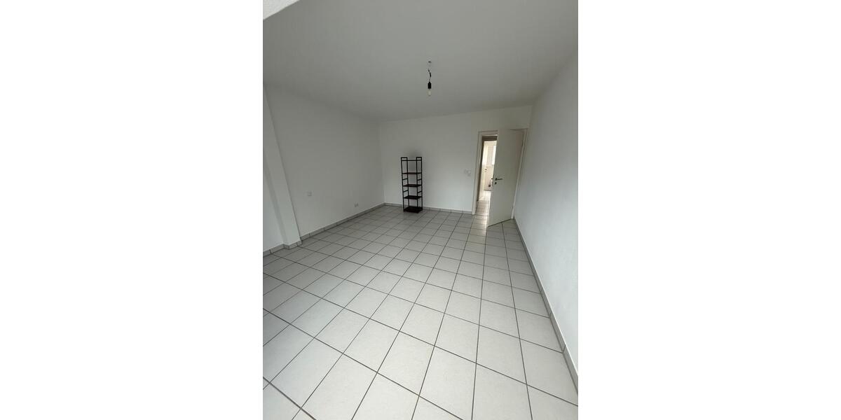 Etagenwohnung Hille - 3 Zimmer, 120 m&sup2;, 1.000&euro; | Angebot:25380033