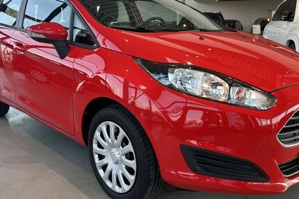 Ford Fiesta 49.000 km 6.897 &euro; Dietzenbach 63128
